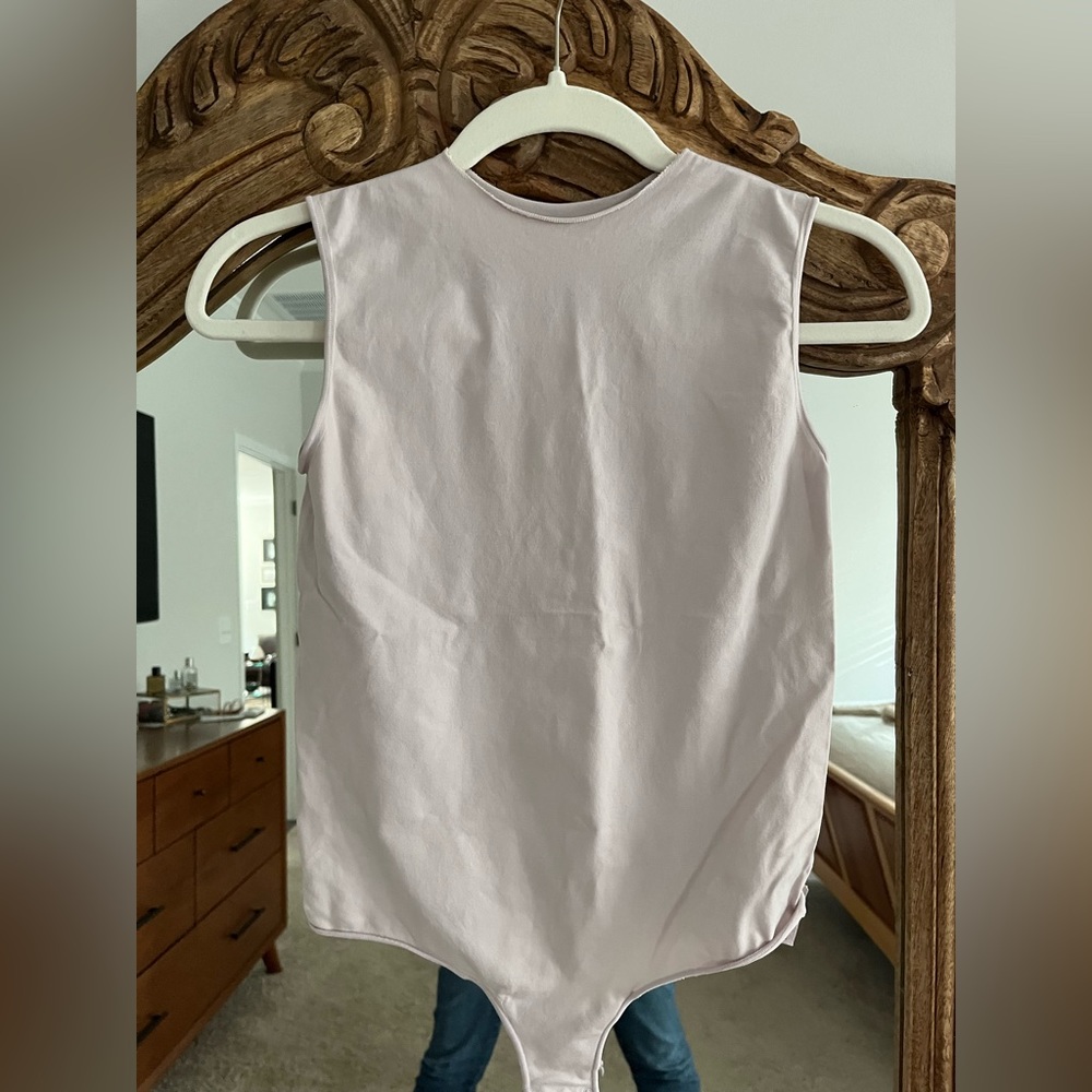 SKIMS bodysuit L/XL Lavender color
